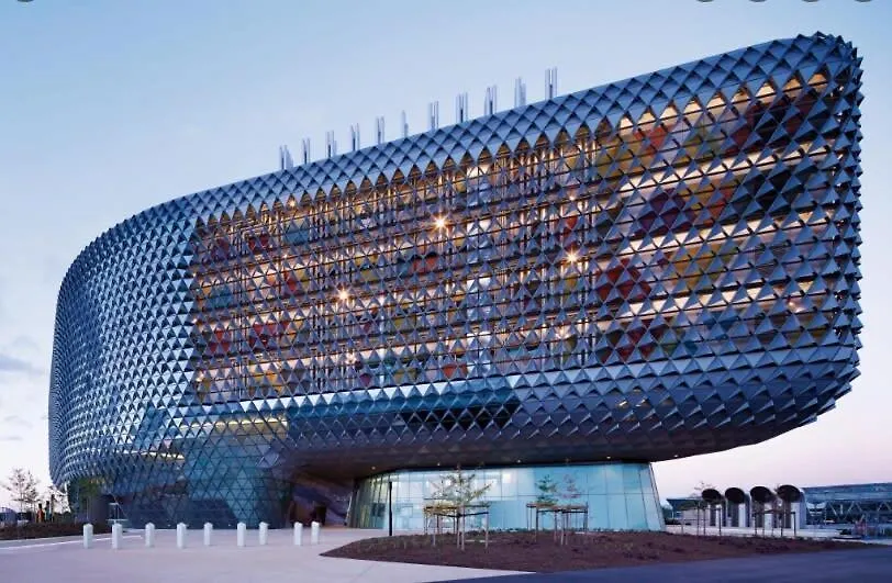 The 2Br City Escape - Stylish And Mordern Adelaide Australia